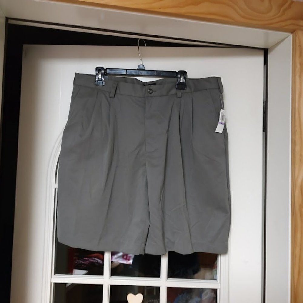 New Izod Golf Green Shorts Size Men's 38